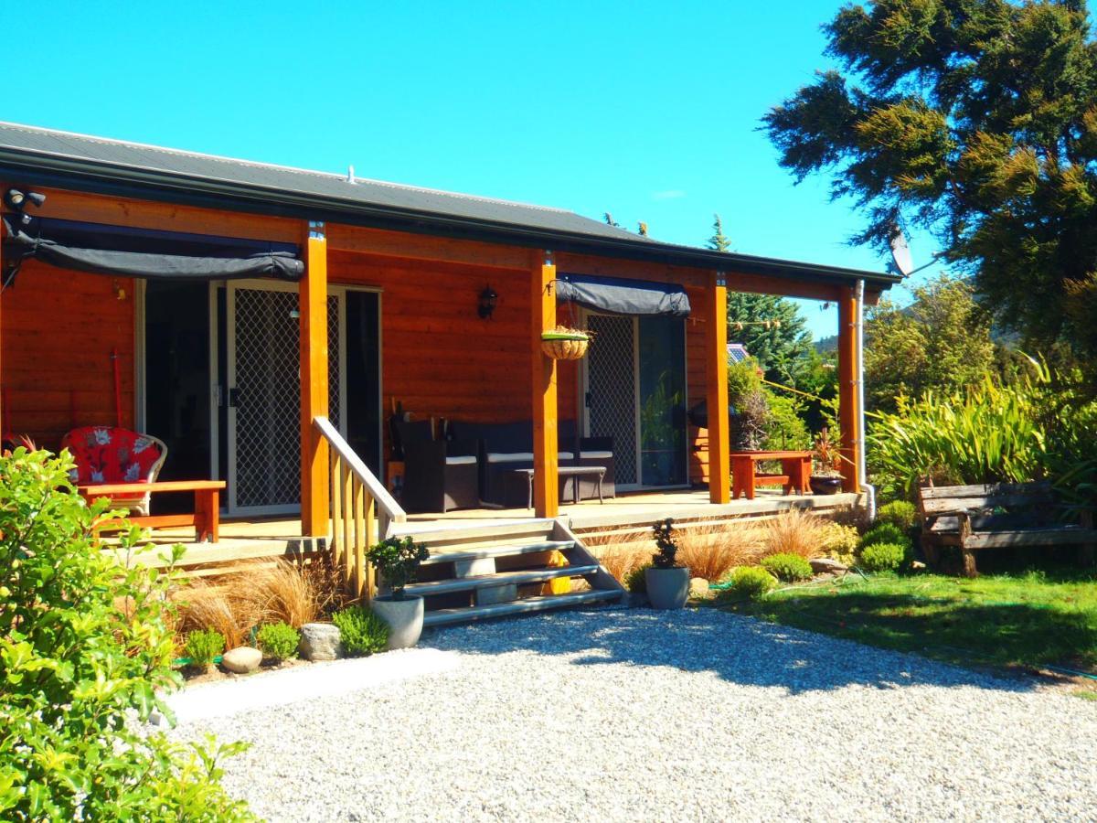 Lakefront Fantail Cottage Lake Hawea, Wanaka Eksteriør billede