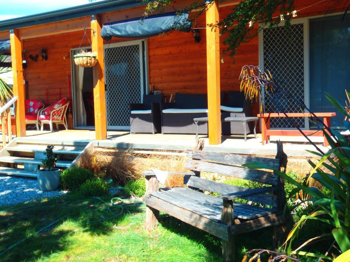 Lakefront Fantail Cottage Lake Hawea, Wanaka Eksteriør billede